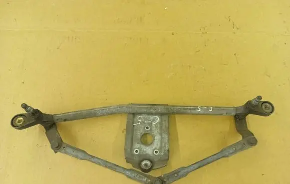 Citroen C5 Front wiper linkage 