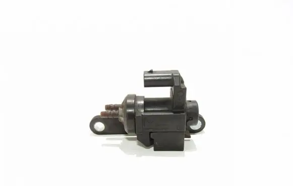 BMW 1 F20 F21 Turbo solenoid valve 70478502