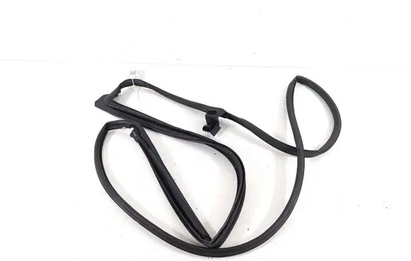 Rubber seal rear door