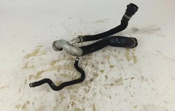 BMW X5 E70 Coolant pipe/hose 7576355