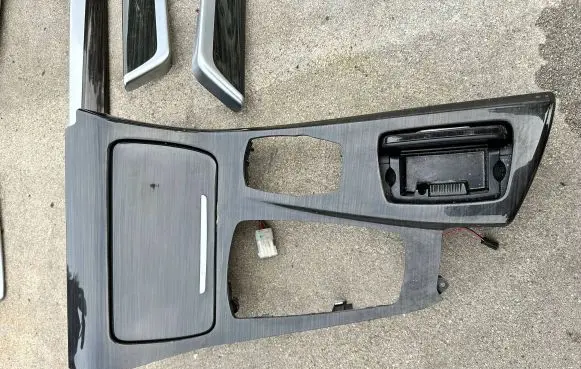 BMW 5 F10 F11 Front door trim bar 7225547 1849F10
