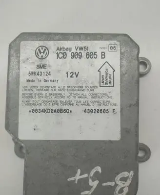 Volkswagen PASSAT B5 Airbag control unit/module 1C0909605B BWK43124 42020605F