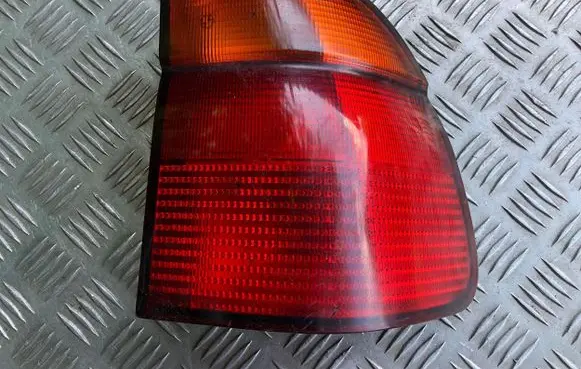BMW 5 E39 Rear/tail lights 8361671 060820021424 837327