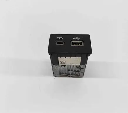 Lexus RX 450H USB socket connector 8619048090