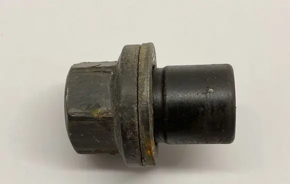 Land Rover Range Rover L322 Nuts/bolts 