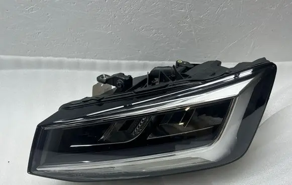 Audi Q2 - Headlight/headlamp 81A941011A