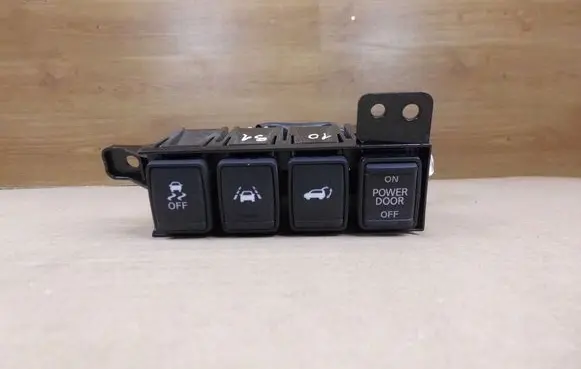 Nissan Qashqai A set of switches 