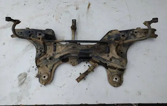 Volkswagen Golf IV Front axle beam 