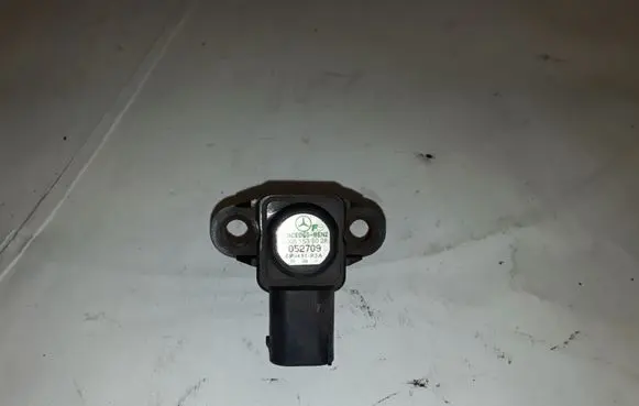 Mercedes-Benz Sprinter W906 Air pressure sensor A0051535028 EP9451R3A