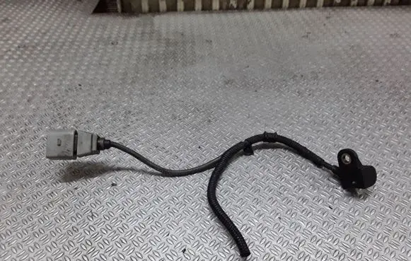 Audi A4 S4 B7 8E 8H Camshaft position sensor 03G906433A