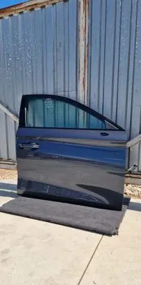 Cupra Leon Front door