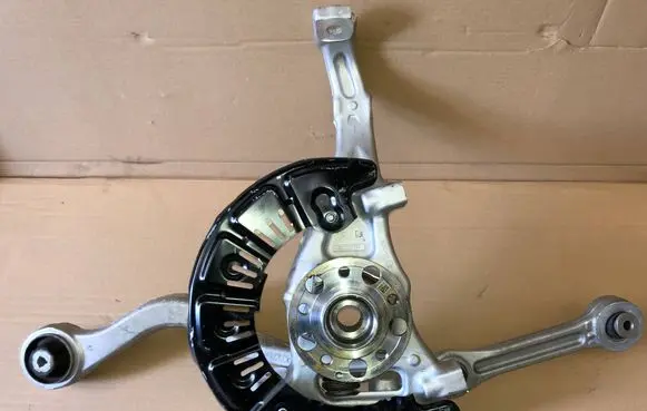 Mercedes-Benz AMG GT 4 x290 w290 Front wheel hub spindle knuckle A2903321500