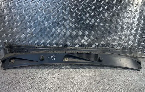Nissan Pathfinder R51 Wiper trim 66862EB400 96121