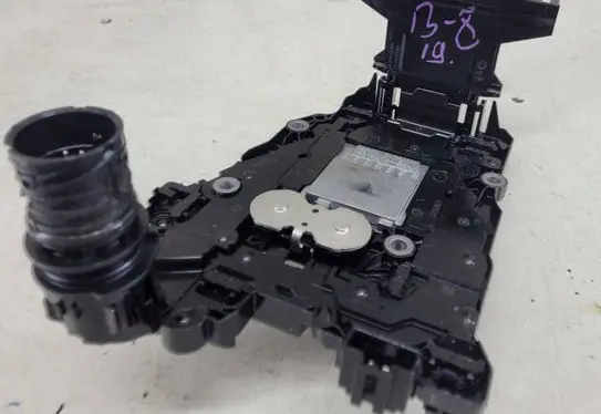 Audi A4 S4 B8 8K Transmission gearbox valve body 0GC927711H