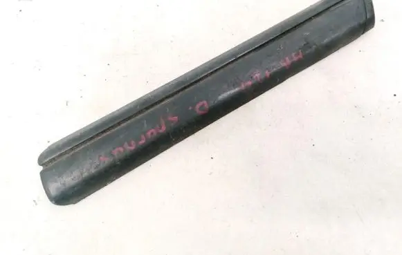 Mercedes-Benz E W124 Rear arch trim