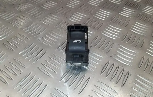 Toyota Auris E180 Electric window control switch 192801