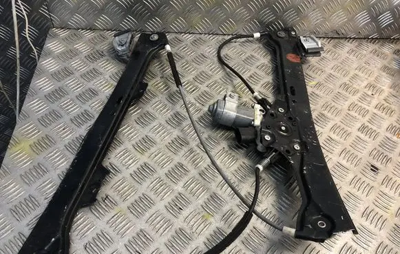 BMW 5 E60 E61 Front door window regulator with motor