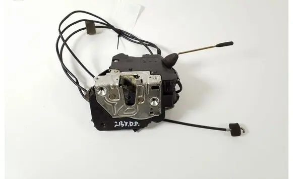 Mercedes-Benz CLK A209 C209 Front door lock A2097200235