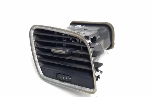 Audi Q3 8U Dashboard side air vent grill/cover trim 8U1820902C 8U1820902B