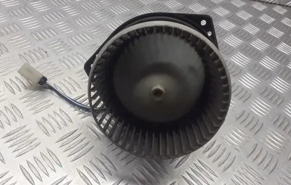 Nissan Primera Front door blower motor 