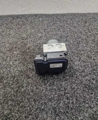 Mercedes-Benz GLE (W166 - C292) ABS Pump A1669013400