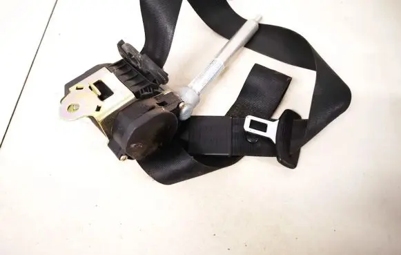 Audi A3 S3 8L Front seatbelt 895857706bk