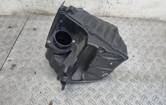 Air filter box