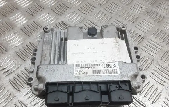 Citroen C4 I Engine control unit/module 9658944580