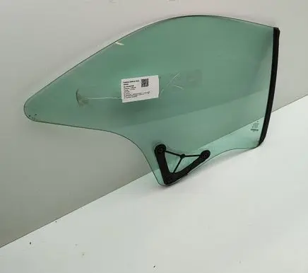 Mercedes-Benz E A207 Rear door window glass A2076701800