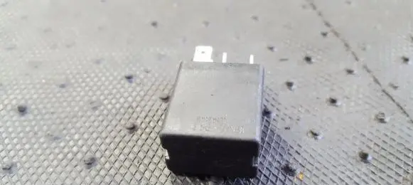 Renault Megane I Other relay 7700414484