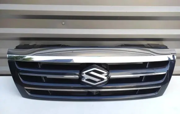 Suzuki XL7 II Front bumper upper radiator grill 7211152D00