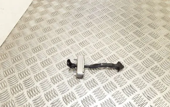 Mazda CX-5 II Rear door check strap stopper
