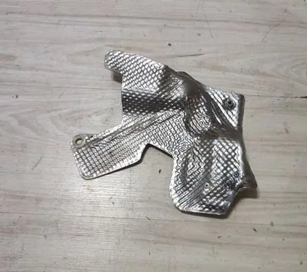 Jeep Grand Cherokee Heat shield in engine bay
