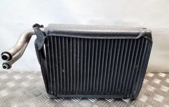 Air conditioning (A/C) radiator (interior)