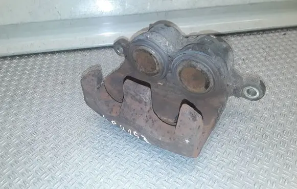 KIA Sorento Front brake caliper 