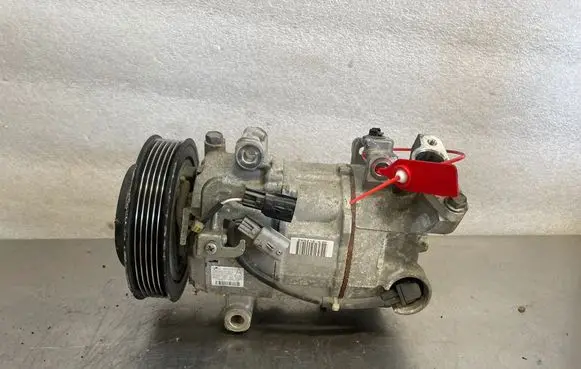 Renault Kadjar Air conditioning (A/C) compressor (pump) 926004EA0A
