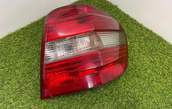 Mercedes-Benz ML W164 Rear/tail lights 404122R 404182R