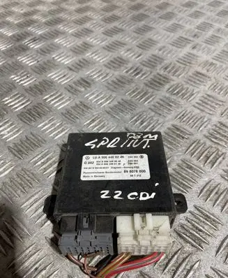 Mercedes-Benz Sprinter W901 W902 W903 W904 Parking PDC control unit/module A9064460246
