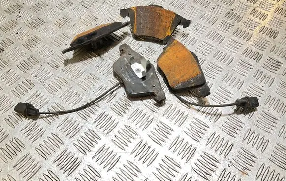Audi A4 S4 B7 8E 8H Brake pads (front) 
