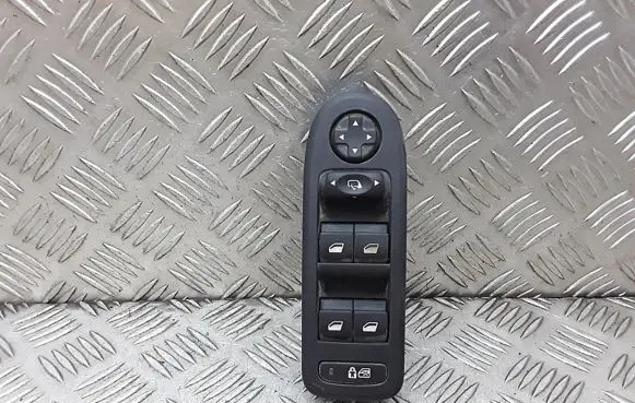 Peugeot 508 Electric window control switch 98026364zd