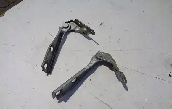 Audi A3 S3 8L Engine bonnet/hood hinges