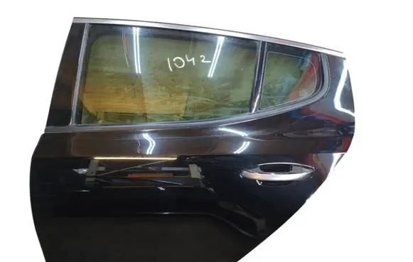 KIA Stinger Rear door 