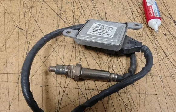 Mercedes-Benz C W205 Lambda probe sensor A0009053503