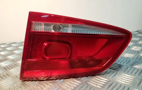 Volkswagen PASSAT B7 Tailgate rear/tail lights 3AF945094B