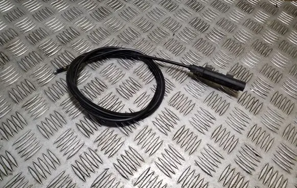 Volkswagen PASSAT CC Engine bonnet/hood lock release cable 