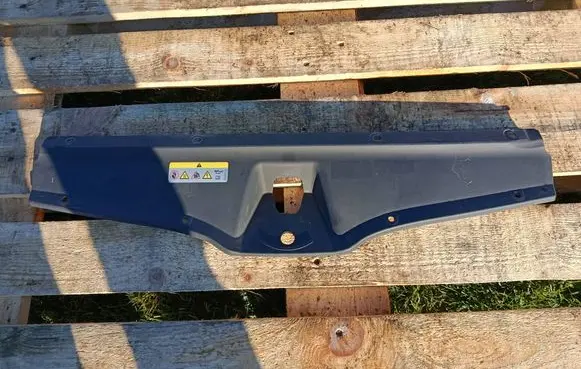 Skoda Octavia Mk4 Radiator trim 5E3853343