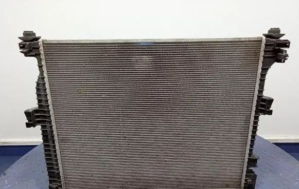Jeep Grand Cherokee Coolant radiator 
