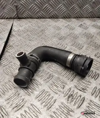 Audi A5 8T 8F Engine coolant pipe/hose 3b0122291c