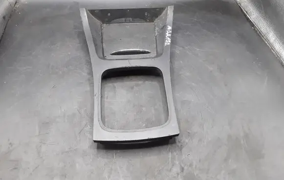 Mercedes-Benz A W169 Gear shifter surround trim plastic A1696800339