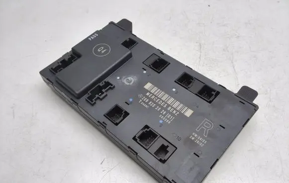 Mercedes-Benz CLK A209 C209 Door control unit/module 2098202026